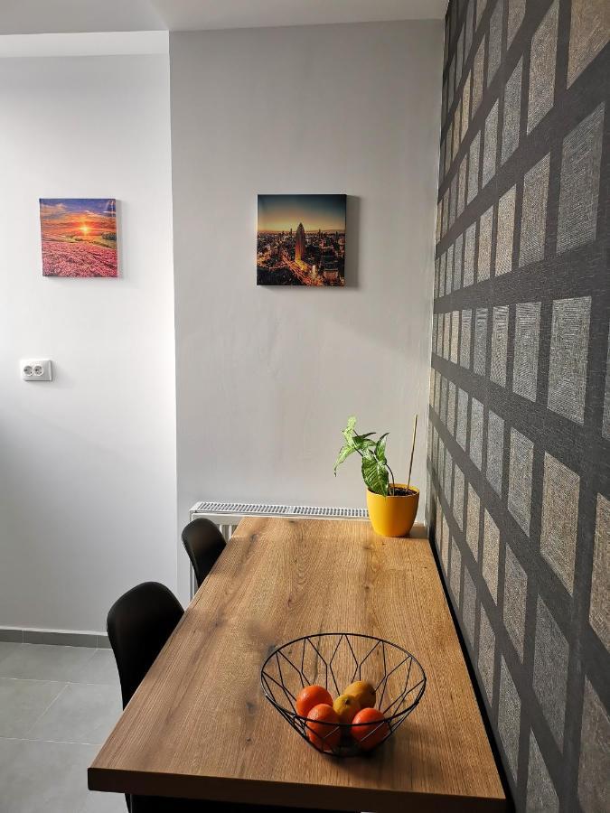Sunset Bucharest 84 Apartment Luaran gambar